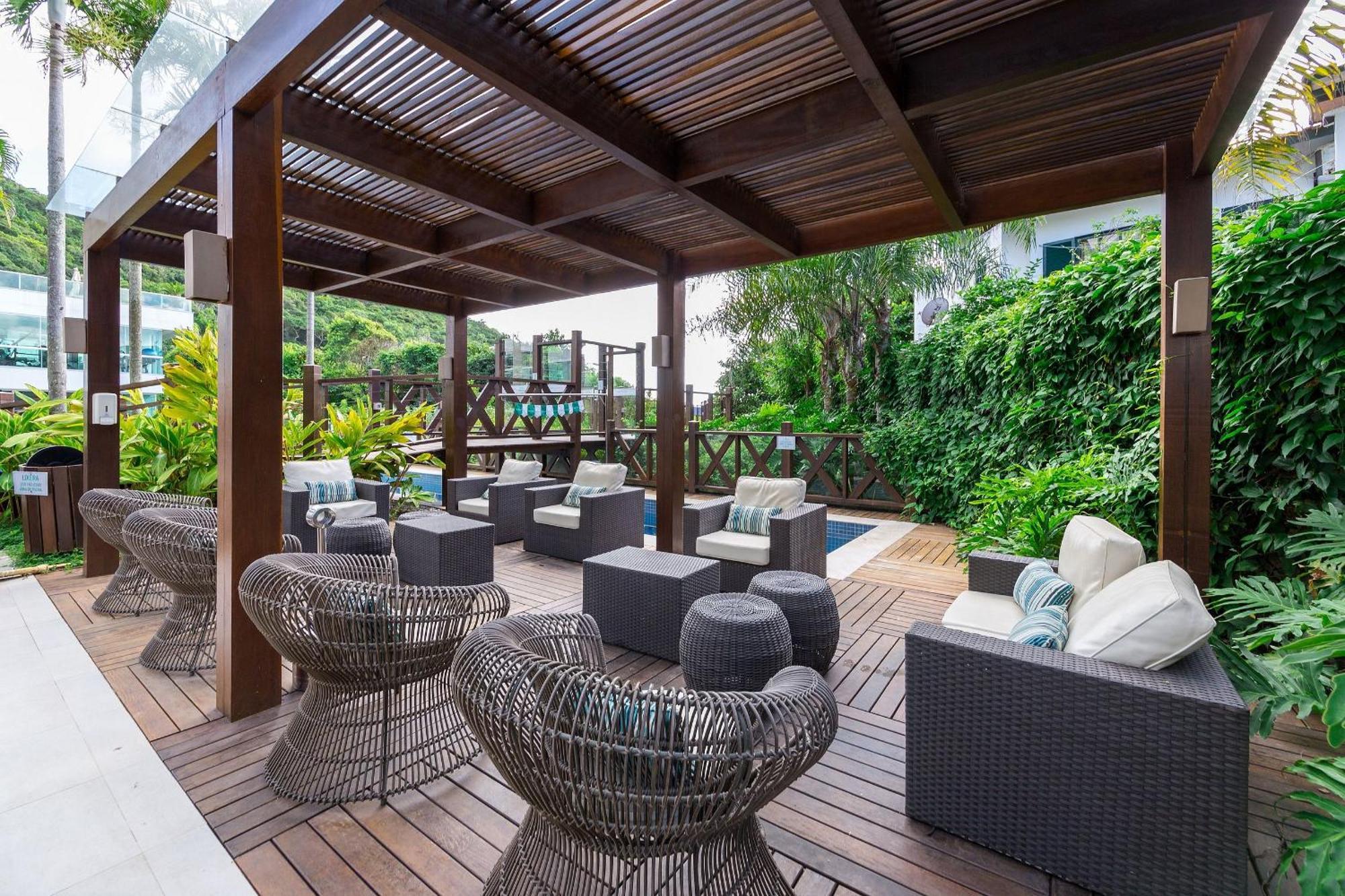 Varandas Do Atlantico 101A - Excelente Apartamento Em Condominio De Luxo A Beira Mar - Piscina Climatizada - Academia - Бомбиняс Екстериор снимка